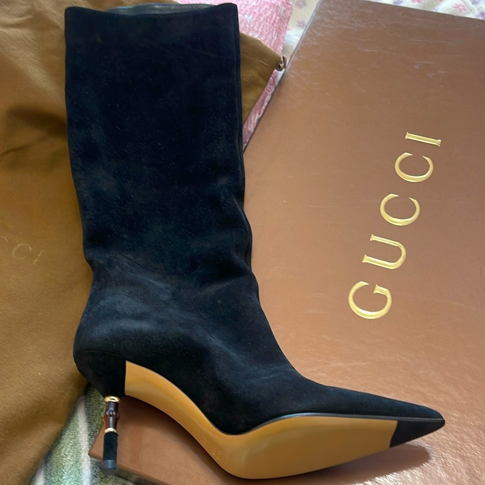 Gucci boots, black, suede, brand new, box and accessories, perfect for gift